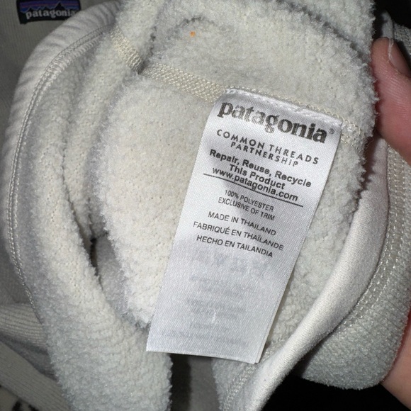 Patagonia Quarter Zip - Picture 4 of 5